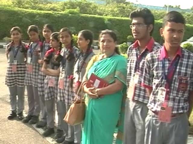 Video : Students Wait for PM Modi's Teacher's Day Message
