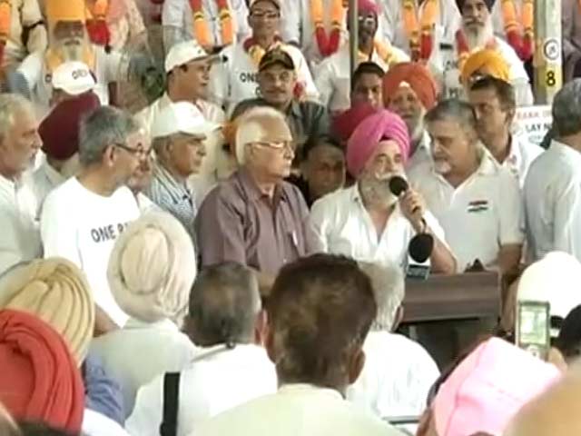 वन रैंक वन पेंशन पर फैसला, पेंशन निर्धारण का आधार वर्ष 2013 होगा : सूत्र