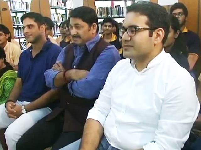 Video : What Snapdeal Founder and 3 Parliamentarians Want to Tell Their Teachers