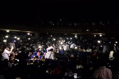 For Nana Patekar, a Roomful of Cellphones Turned Into Torches For Nana Patekar, a Roomful of Cellphones Turned Into Torches