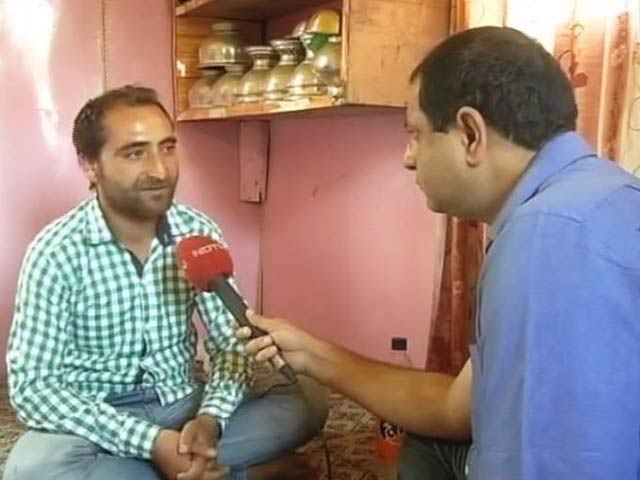 A Year After Floods Washed Away His Wedding, This Kashmiri Man Prepares Again