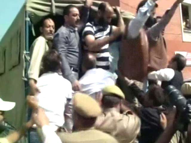 Traders Arrested for Bandh Call on Anniversary of J&K Floods