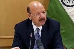 बिहार में चुनावी बिगुल : पहली बार वोटिंग मशीन पर उम्मीदवार के चेहरे भी बिहार में चुनावी बिगुल : पहली बार वोटिंग मशीन पर उम्मीदवार के चेहरे भी