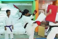 Karate Girl Takes Down Would-Be Molesters With Well-Aimed Kicks Karate Girl Takes Down Would-Be Molesters With Well-Aimed Kicks