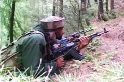 2 Armymen, 2 Terrorists Killed in Encounter in Jammu and Kashmir 2 Armymen, 2 Terrorists Killed in Encounter in Jammu and Kashmir