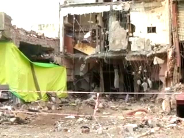 इंडिया 9 बजे : अब भी गिरफ़्त से बाहर झाबुआ के आरोपी