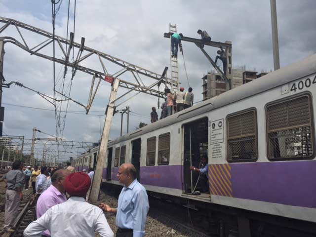 Video : A Mumbai Train Derailed, Another Approached, And A Brake Hit Hard