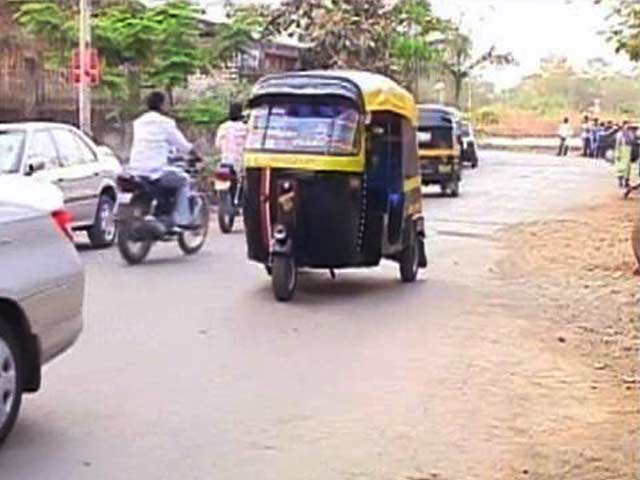 इंडिया 7 बजे : महाराष्ट्र में मराठी ना बोल पाने वालों को ऑटो परमिट नहीं