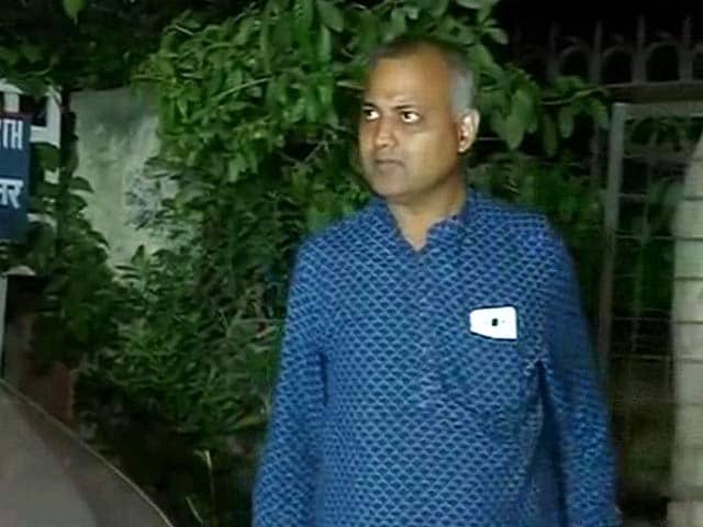 Video : AAP's Somnath Bharti, Wanted by Cops, Asks 'Am I a Terrorist?'