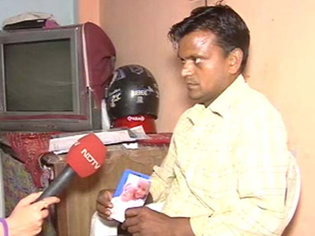 A Delhi Father Who Lost Both His Children to Dengue
