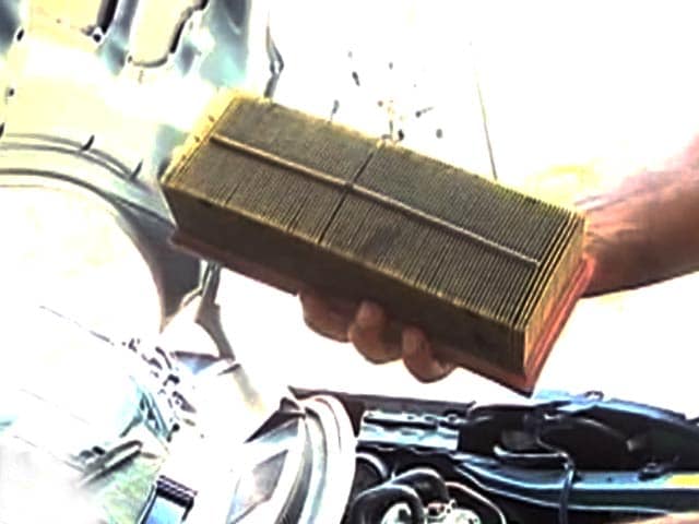 Video : DIY: How to Change the Air Filter