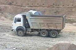 खबरों की खबर : होशियारपुर में सोने के भाव बिकती रेत-बजरी, सियासी रसूख वालों का संरक्षण खबरों की खबर : होशियारपुर में सोने के भाव बिकती रेत-बजरी, सियासी रसूख वालों का संरक्षण