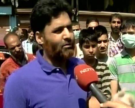 How This NRI Engineer is Making a Difference to his Village in Kashmir