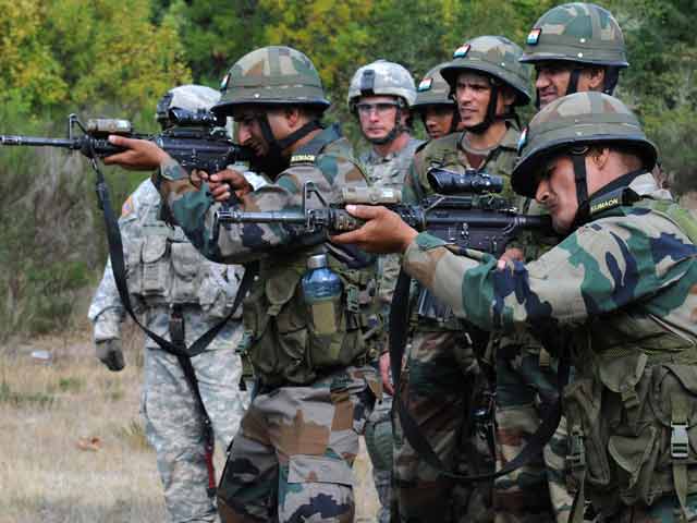 For India, US Soldiers Training Together, Working Around English