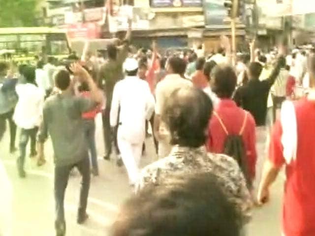 Videos : इंडिया 7 बजे : वाराणसी में गणपति विसर्जन पर जमकर हंगामा