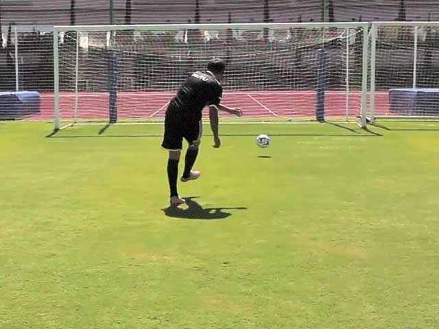 Video : Indian Super League Team FC Pune City Take Up Dizzy Goals Challenge