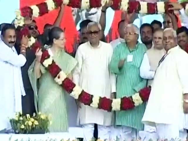 इंडिया 7 बजे : महागठबंधन के 242 उम्मीदवारों के नाम का ऐलान, 'टिकट देने में हर वर्ग का ध्यान'