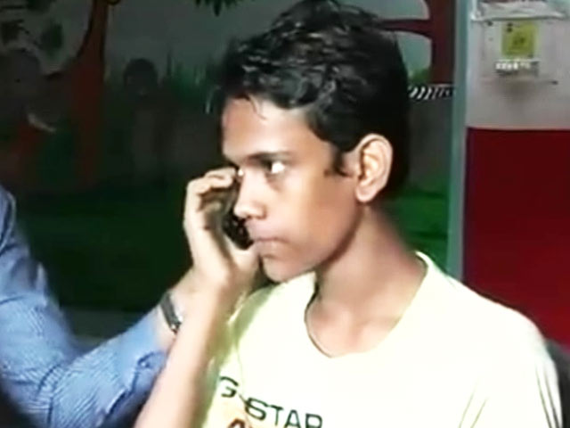 भटका हुआ रिज़वान : पिता बांग्लादेश में, मां पाकिस्तान में