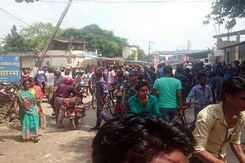 'Economic Blockade' Cripples Life at Indo-Nepal Border 'Economic Blockade' Cripples Life at Indo-Nepal Border