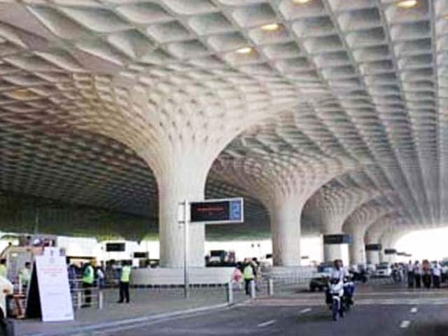 Video : Mumbai Airport, Taj Hotel on High Alert After Terror Threat