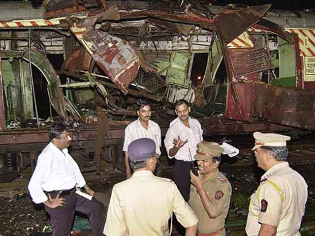 5 Sentenced to Death for 2006 Mumbai Train Blasts