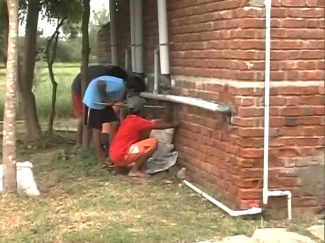 Mahabalipuram's Students Work for a Hygienic Tomorrow