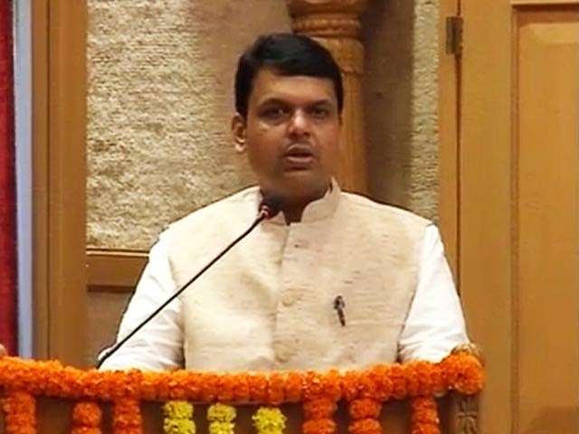 सेवा कानून हुआ लागू, अब सावधान हो जाएं सारे बाबू