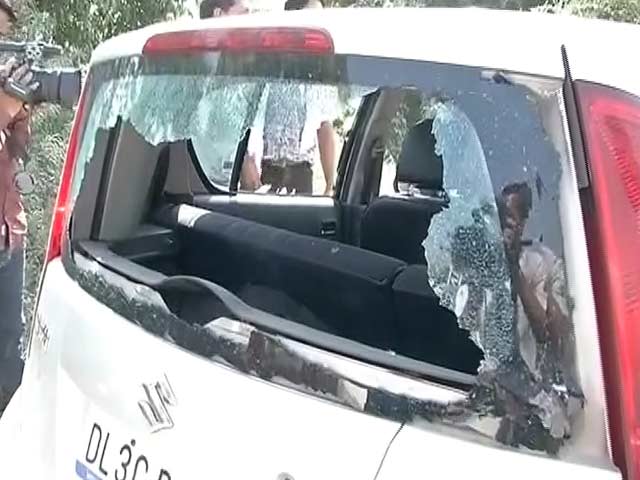 NDTV Crew Attacked in Dadri, Car Window Smashed