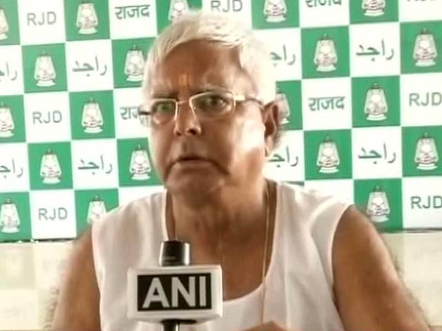 लालू यादव का बयान, हिंदू भी तो बीफ खाते हैं