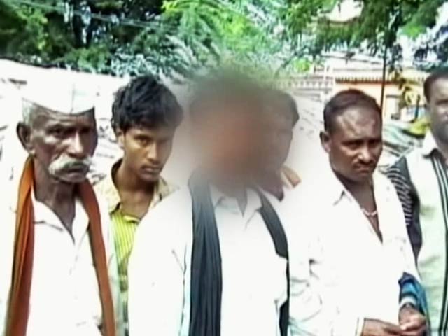 महाराष्ट्र में पंचायत का तुगलकी फरमान, जात में आना है तो 15 लाख रुपये दो