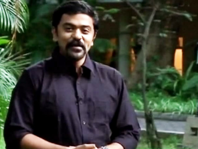 CNB Bazaar Buzz: Volvo S60 Petrol Review, BMW'S M Studio, Budget Offroad Helmets