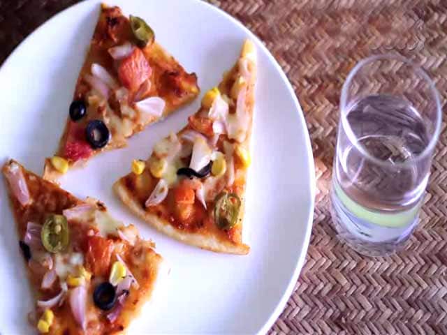 Video : Kitchen Hack: How to Reheat Pizza