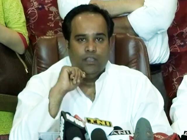 मैं साजिश का शिकार शिकार बना : 'आप' के बर्खास्त मंत्री आसिम अहमद