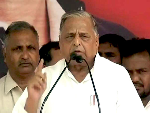 नीतीश धोखेबाज हैं, झूठ बोलते हैं : मुलायम सिंह यादव