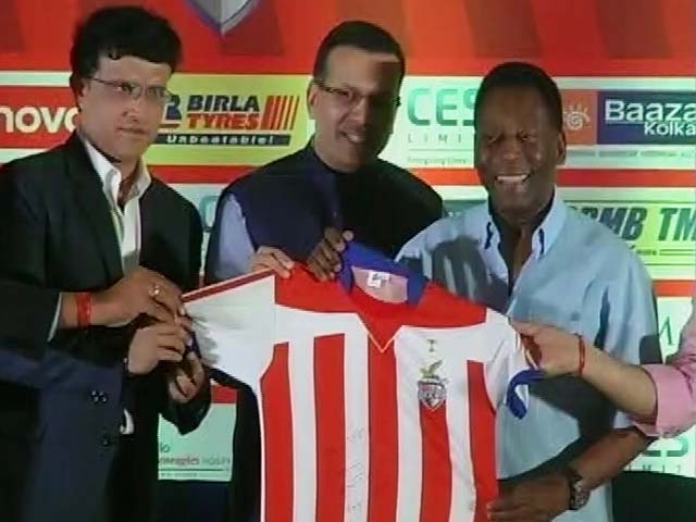 Leo Messi The Best, Can't Compare With Cristiano Ronaldo: Pele