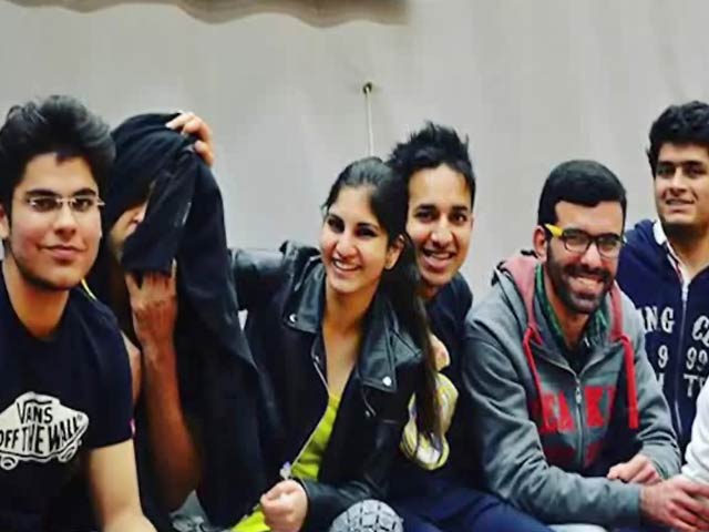 NDTV Deakin Scholarship Program 2016