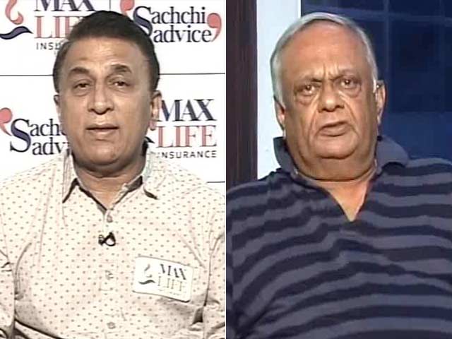 Dhoni is Extraordinary, Says Gavaskar; Not a Superman: Prasanna