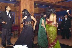 Dance Bars to Reopen in Maharashtra as Supreme Court Puts Ban on Hold Dance Bars to Reopen in Maharashtra as Supreme Court Puts Ban on Hold
