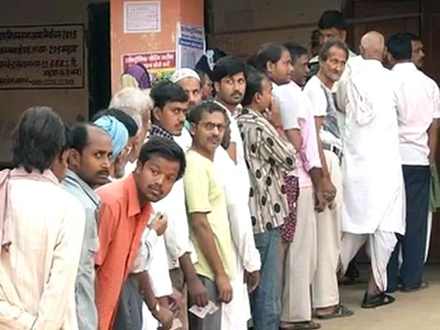 Video : बिहार चुनाव : दूसरे चरण में 6 जिलों की 32 सीटों पर वोटिंग