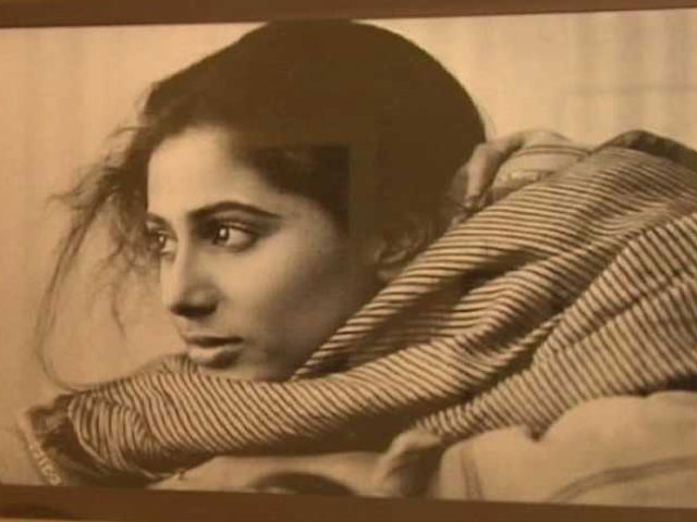 A Brief Incandescence : A Smita Patil Retrospective