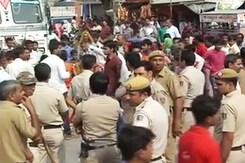 इंडिया 9 बजे : दिल्ली में दो मासूम बच्चियों से दरिंदगी इंडिया 9 बजे : दिल्ली में दो मासूम बच्चियों से दरिंदगी