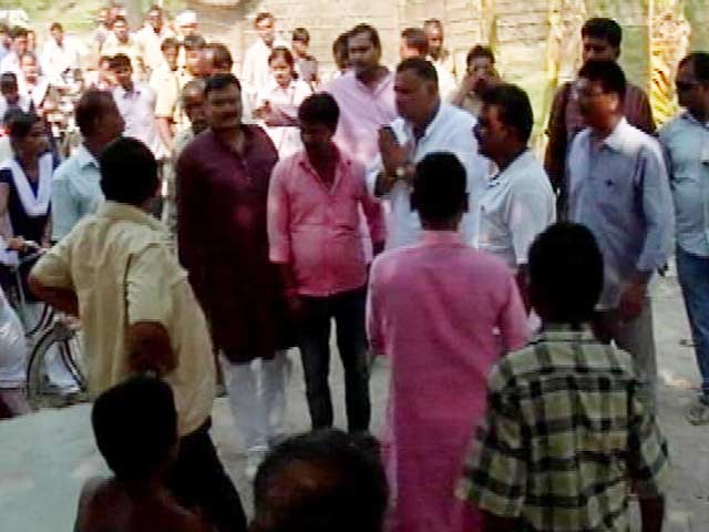 बिहार चुनाव : मोकामा में बाहुबलियों की लड़ाई