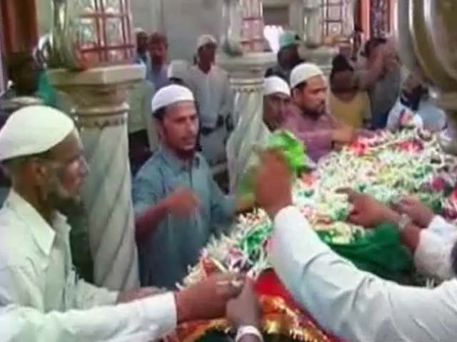 जियारत के हक की लड़ाई