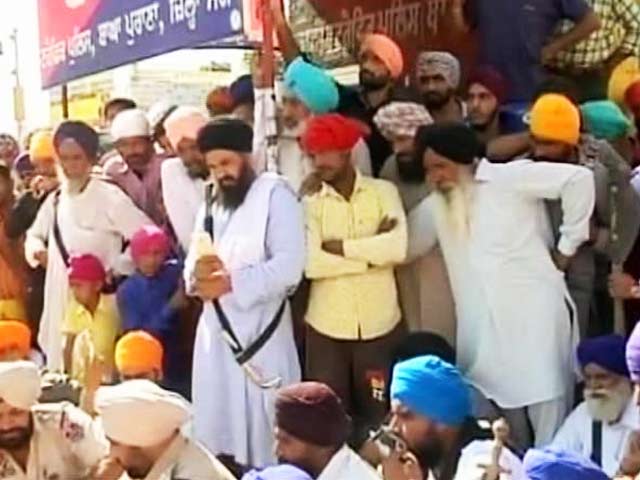 In Punjab Town of Accused, Scant Faith in Police's Desecration 'Breakthrough'