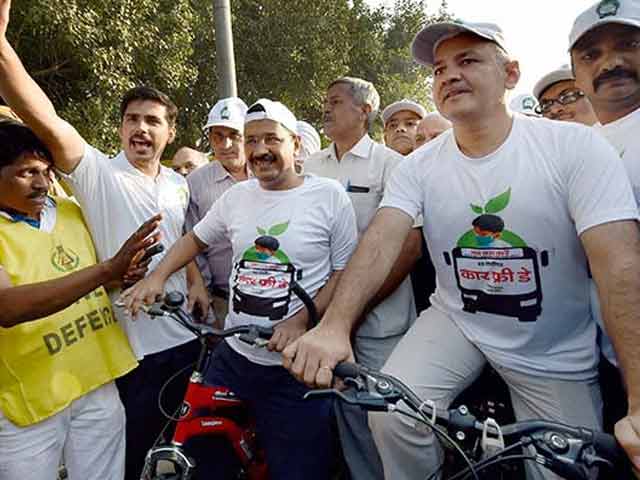 Video : Arvind Kejriwal Leads Cycle Rally to Mark Delhi's First 'Car-Free Day'