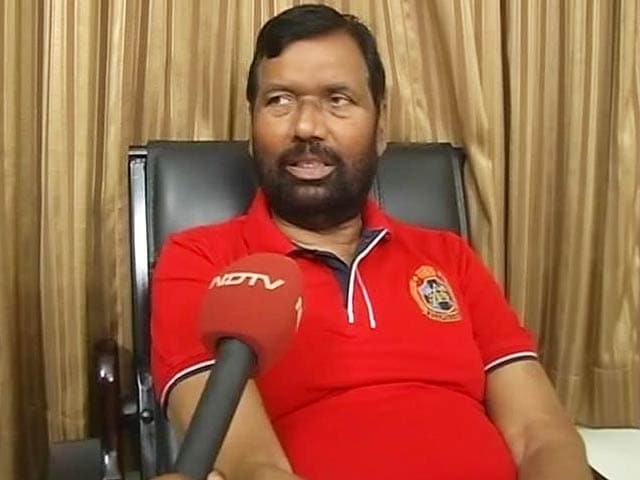 Video : VK Singh's Dog Remark Creates Ripples in Bihar. Ally Paswan Speaks Up.