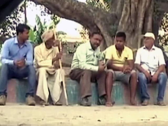 Videos : बिहार चुनाव : कैसा है लालू प्रसाद यादव का गांव फुलवरिया?