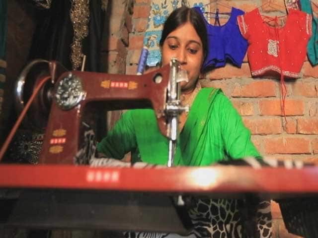 Video: Meet Naseema Bano Who Runs Usha Silai School in Amethi, Uttar Pradesh