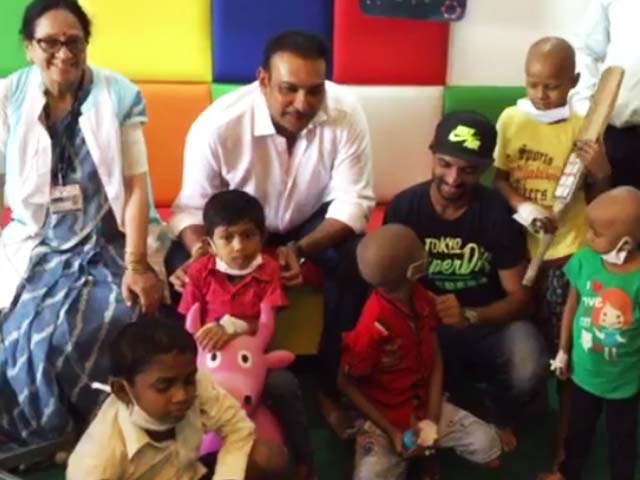 Ravi Shastri, Rahane Give Cancer Patients a Treat