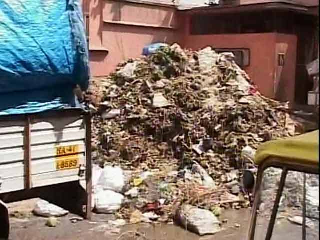Bengaluru's Streets Struggling to Cope With Dumped Waste